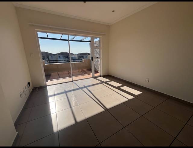 2 BEDROOM APARTMENT TO LET IN SHEFFIELD BEACH